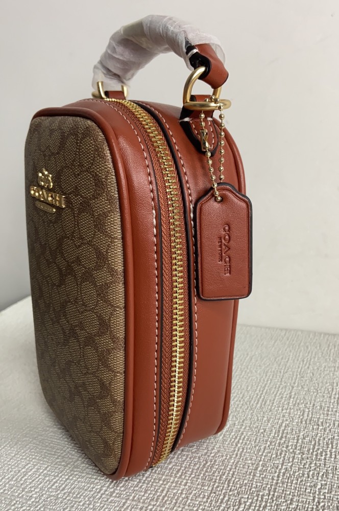Coach CH368 size:11*17.8*5