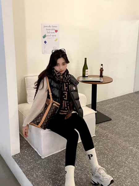 Moncler Bormes Down Vest