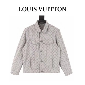 Clothes LOUIS VUITTON 852