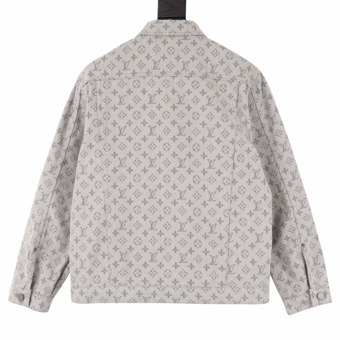 Clothes LOUIS VUITTON 852