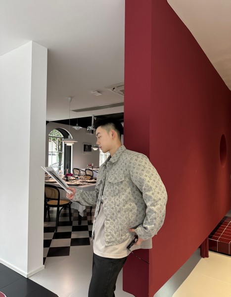 Clothes LOUIS VUITTON 852