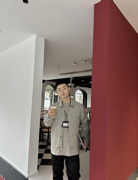 Clothes LOUIS VUITTON 852