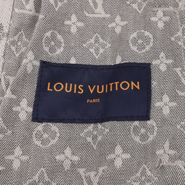 Clothes LOUIS VUITTON 852
