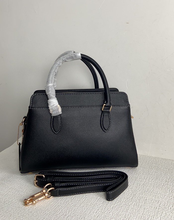 Coach CH859  size:26*17*11