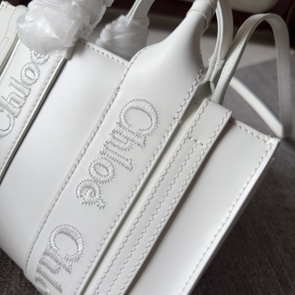  Handbags Chloe Woody 20*14*6 cm