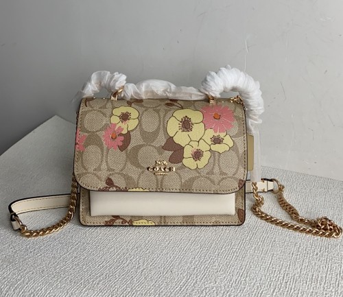 Handbags Coach CH256 size:18*15*6