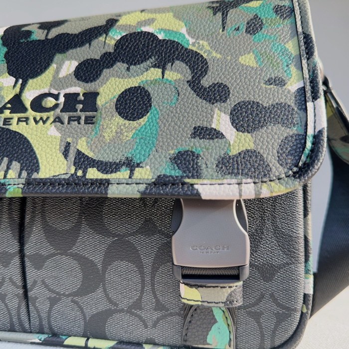 Coach CA265 size:29*20*7