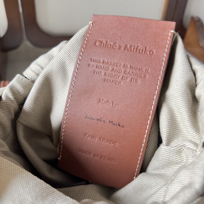  Handbags Chloe x My Melody 6070 size:17*16*16 cm