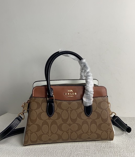 Coach CH503 size:26*17*11
