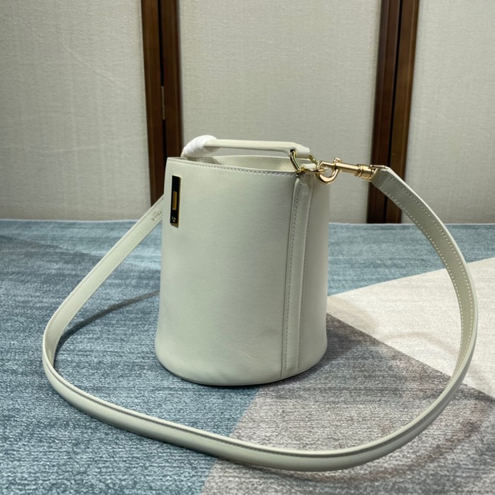  Handbags CELIN TEEN BUCKET 16 197573  size:16 X 18 X 16 cm