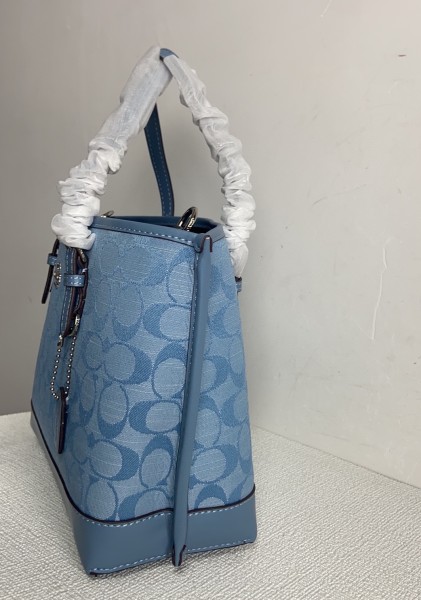 Coach CH228 size:25*19*11