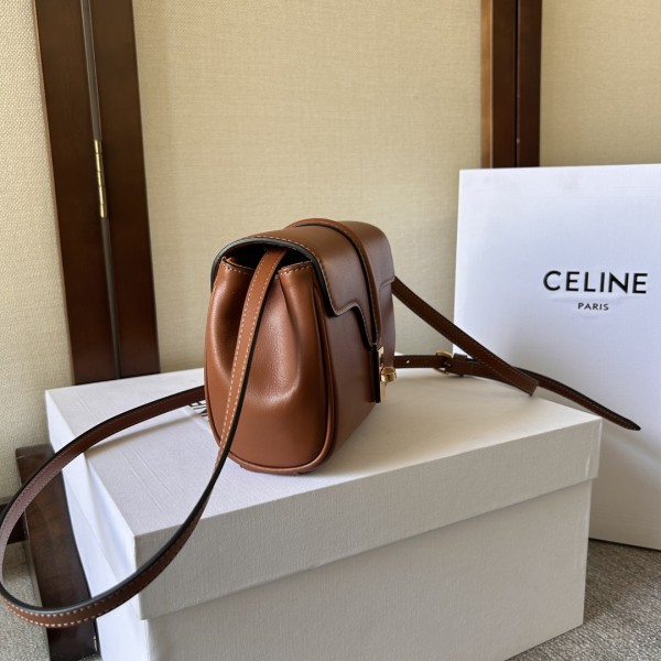  Handbags CELIN mini SOFT16 101353 size:18 X 12.5 X 6cm
