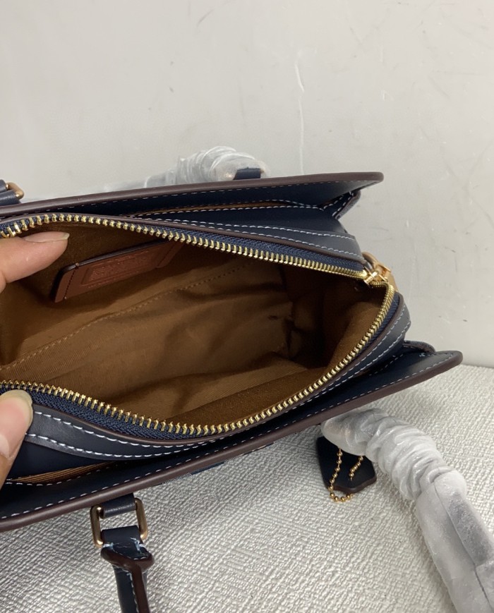 Coach CH859  size:26*17*11