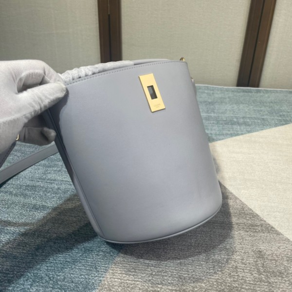  Handbags CELIN TEEN BUCKET 16 197573 size:16 X 18 X 16 cm