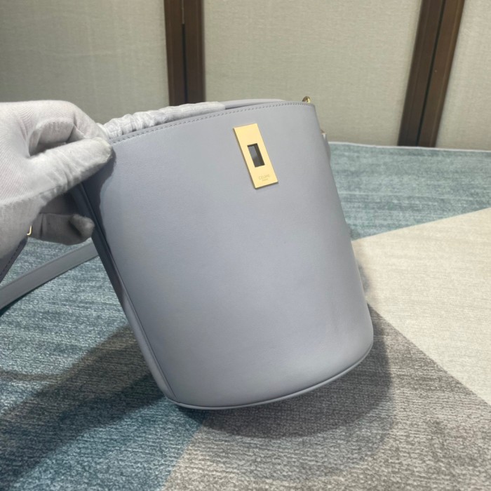  Handbags CELIN TEEN BUCKET 16 197573 size:16 X 18 X 16 cm