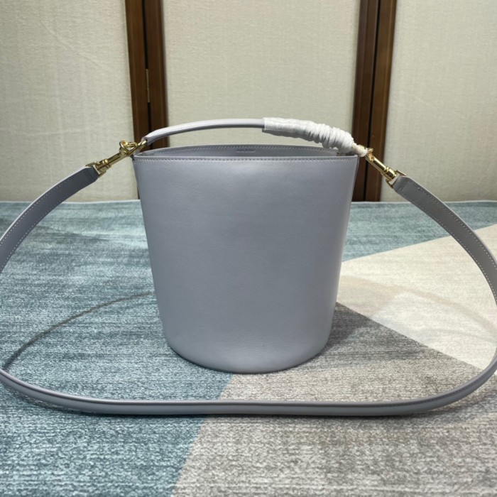  Handbags CELIN TEEN BUCKET 16 197573 size:16 X 18 X 16 cm