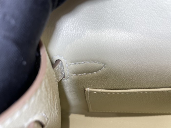  Handbags Hermes  Kelly size:19.5 cm
