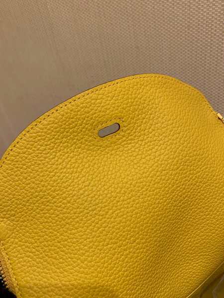  Handbags Hermes lindy size:30 cm