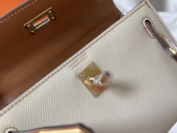  Handbags Hermes mini kelly  size:20 cm