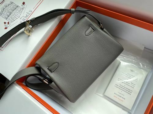  Handbags Hermes Kelly messenger  
