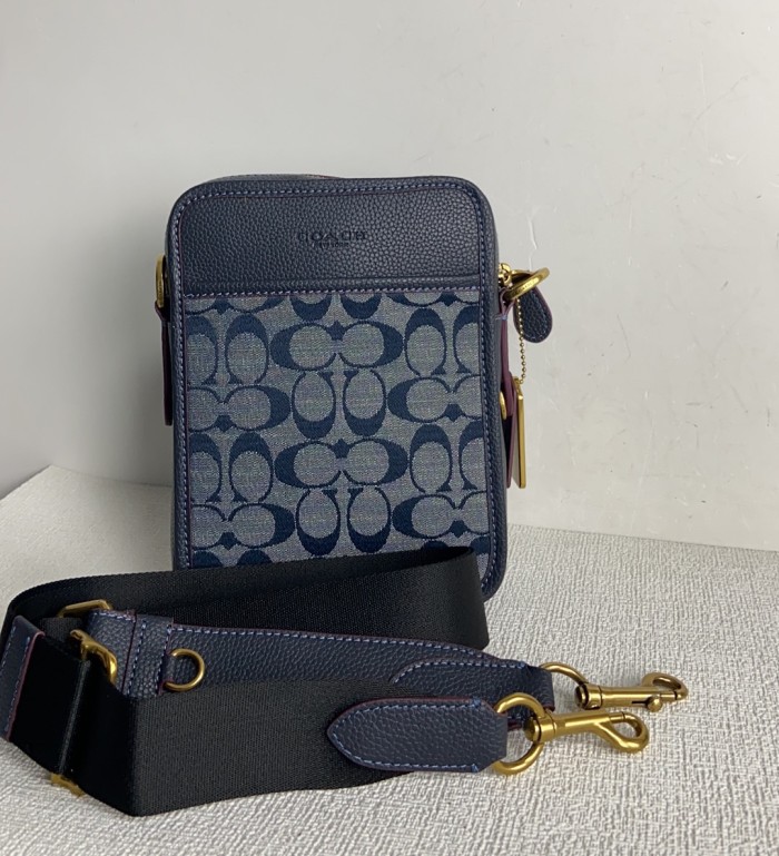 Handbags Coach CH060 size:16*21*6cm