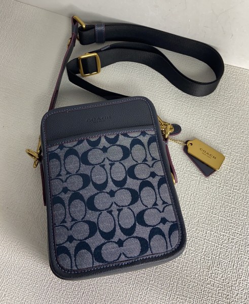 Handbags Coach CH060 size:16*21*6cm