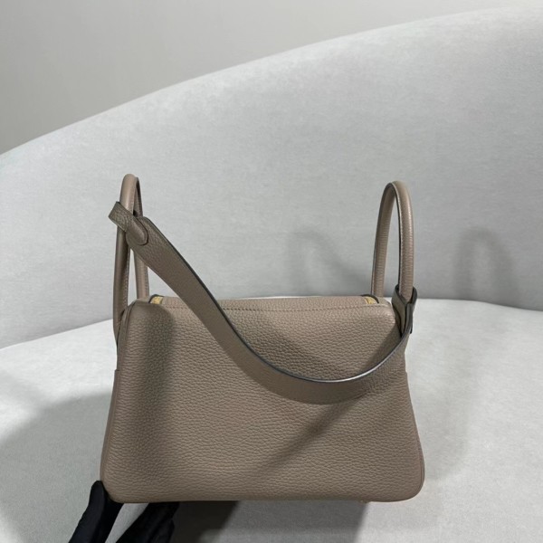  Handbags Hermes Lindy size:26 cm