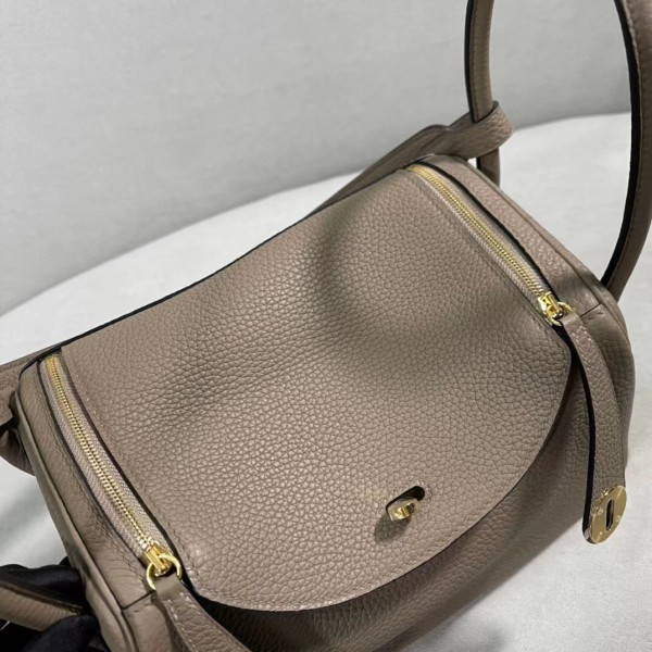  Handbags Hermes Lindy size:26 cm