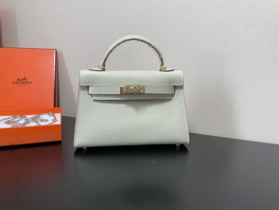  Handbags Hermes  Kelly size:19.5 cm