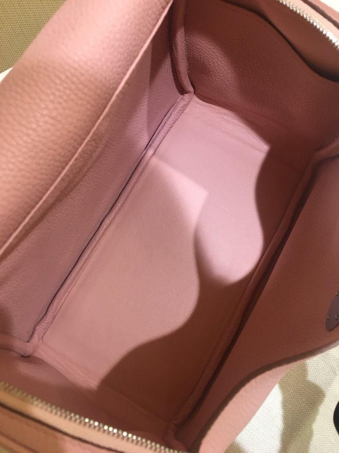  Handbags Hermes Lindy  size:26 cm