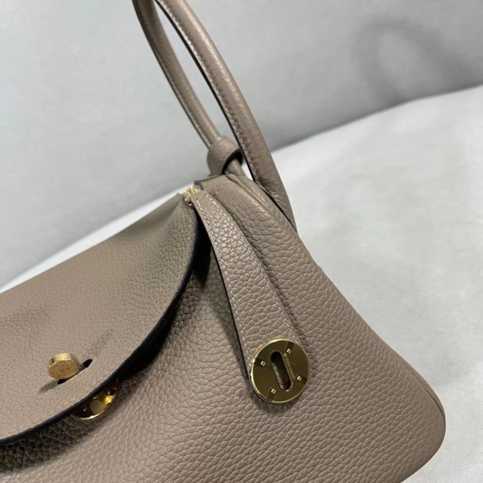  Handbags Hermes Lindy size:26 cm