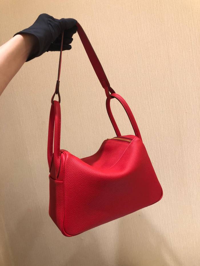  Handbags Hermes Lindy size:19.5 cm