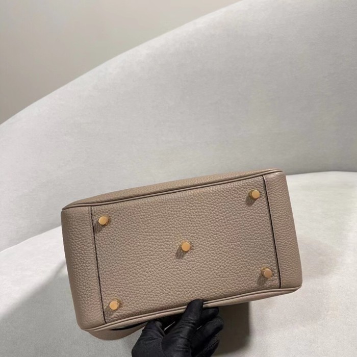  Handbags Hermes Lindy size:26 cm