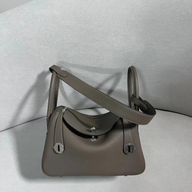  Handbags Hermes Lindy size:26 cm