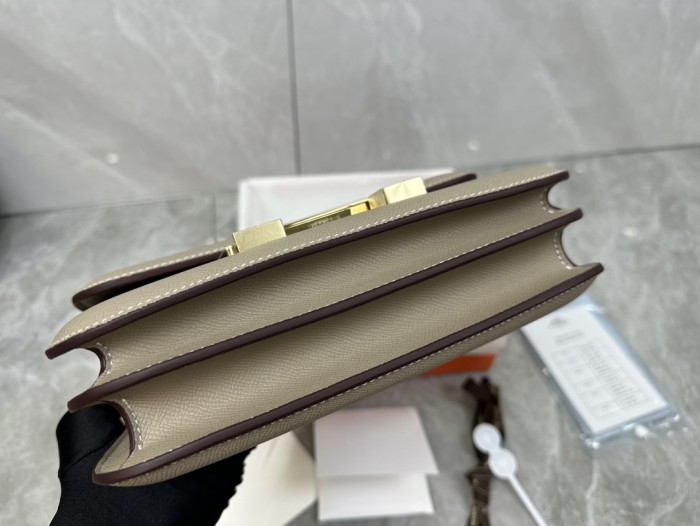  Handbags Hermes Constance  size:18-23 cm