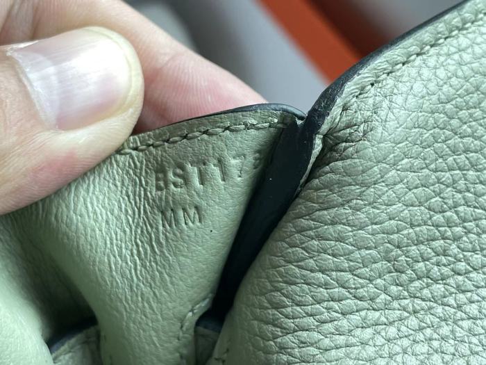  Handbags Hermes Kelly messenger  