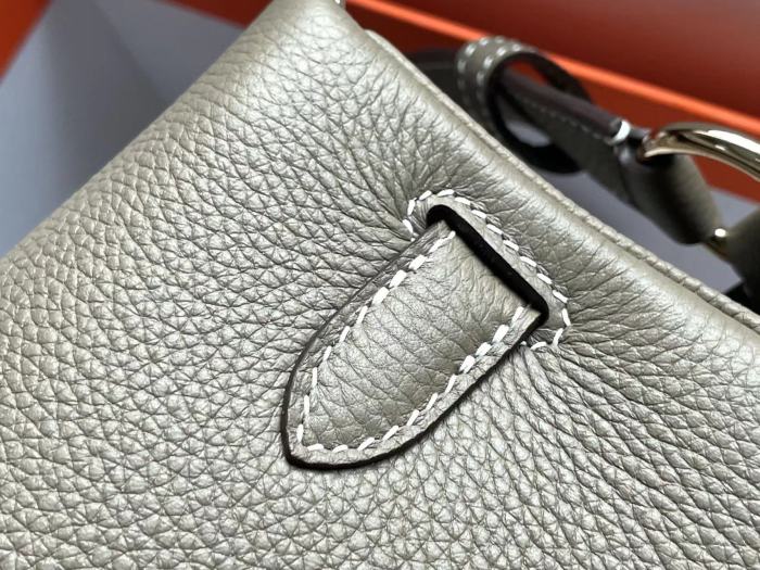  Handbags Hermes Kelly messenger  
