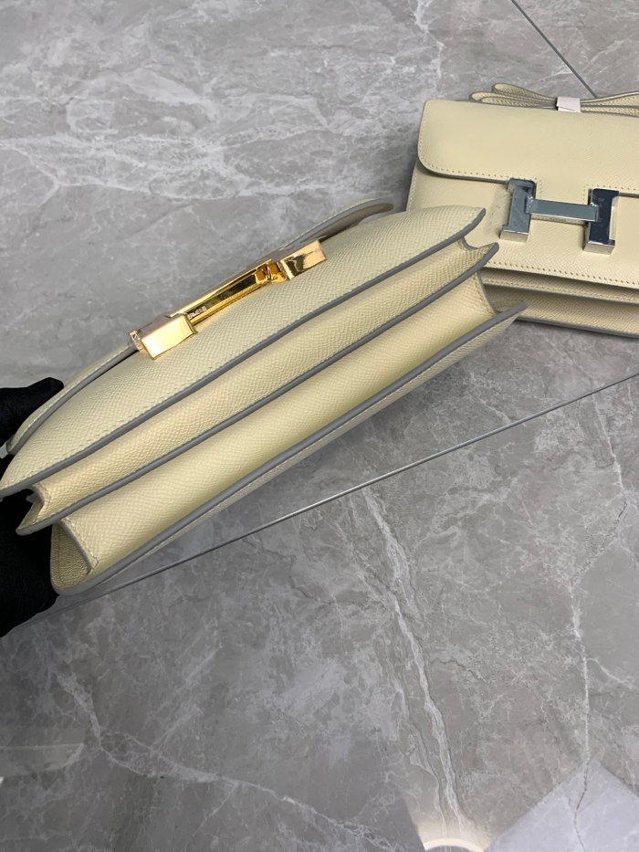  Handbags Hermes Constance  size:18-23 cm