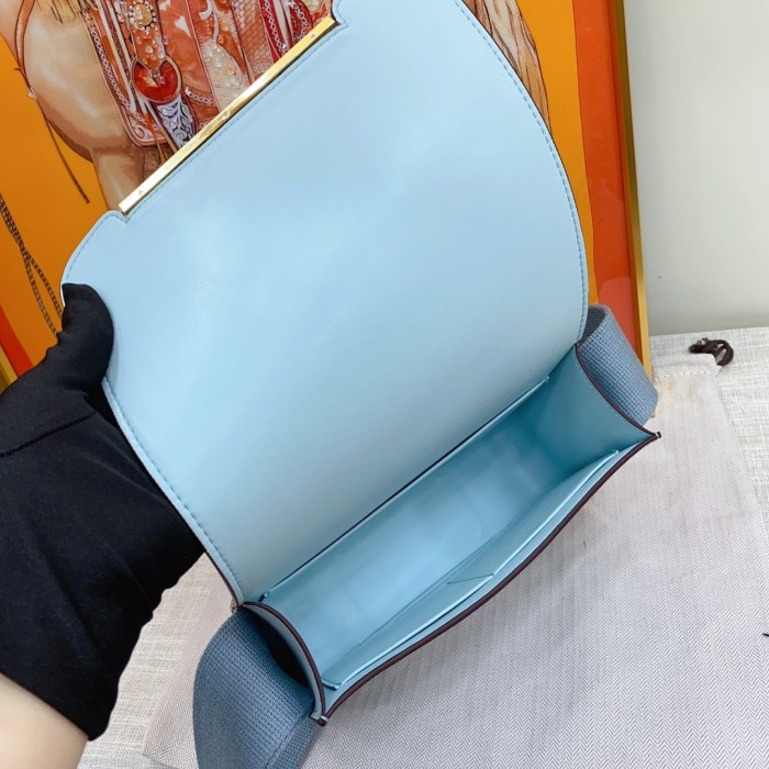  Handbags Hermes  New model   size:20x6.5x16 cm