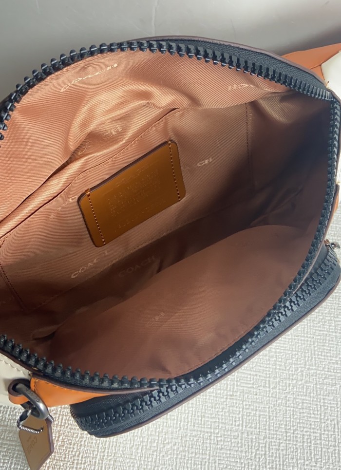 Handbags Coach cE552 size:30*12*4