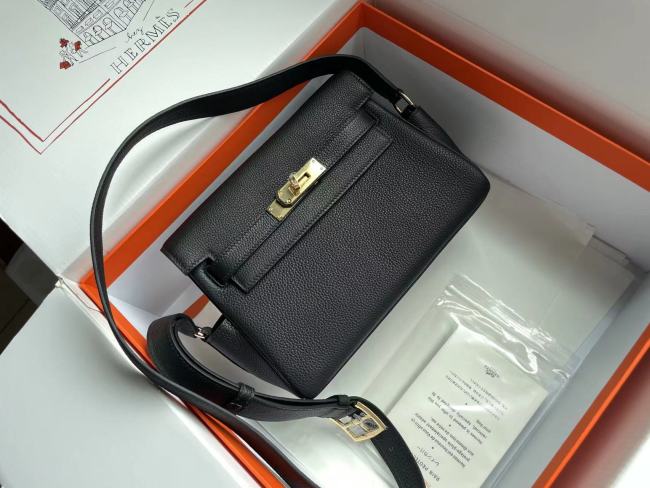  Handbags Hermes Kelly messenger 
