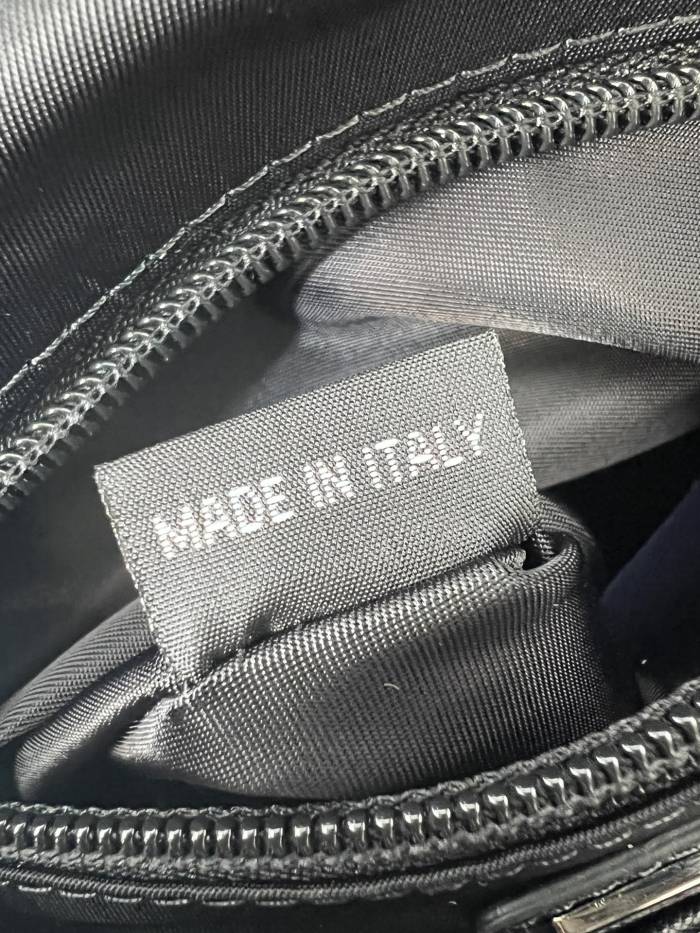 handbags prada 2VZ135   size：17-27-45cm