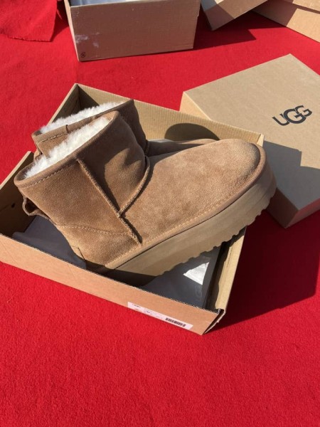 UGG Classic Mini Platform Boot Chestnut (Women's)