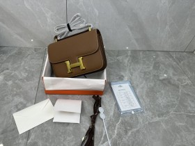  Handbags Hermes Constance  size:18-23 cm