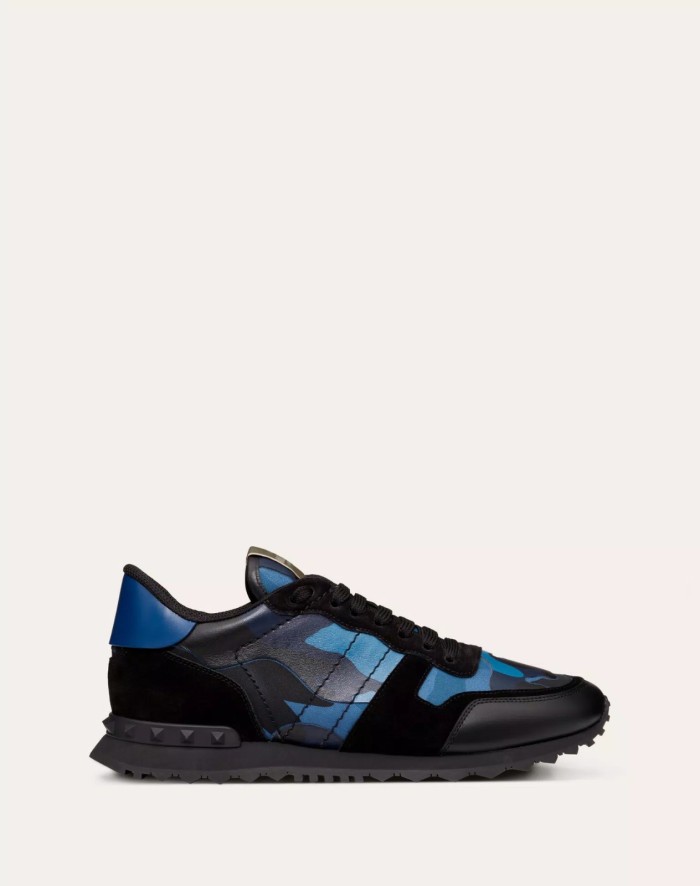 Valentino Garavani Camouflage Rockrunner Sneaker in fabric and nappa leather BLUE