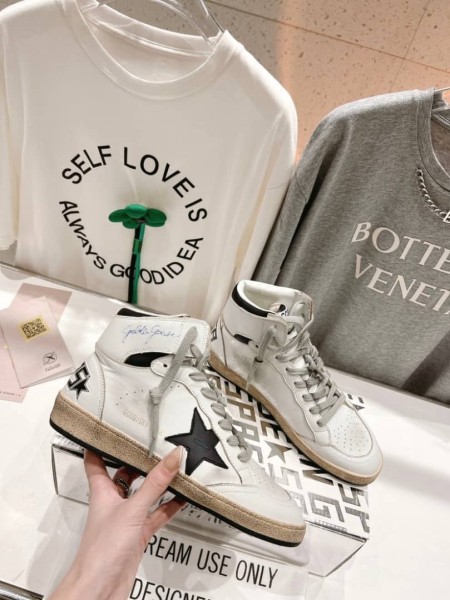 Golden Goose Sky-Star Leather White Black