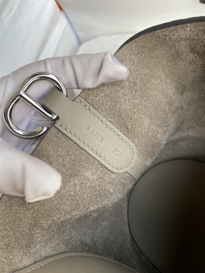  Handbags Hermes Constance  size:18 cm