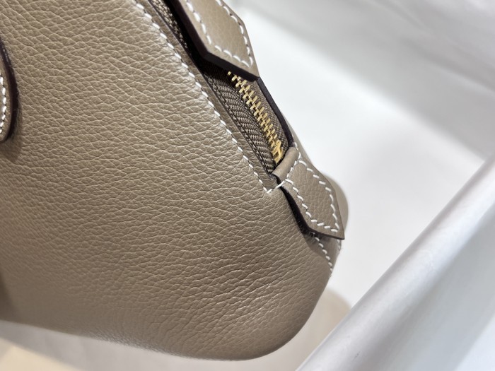  Handbags Hermes Mini bolide size: 19*14*8 cm