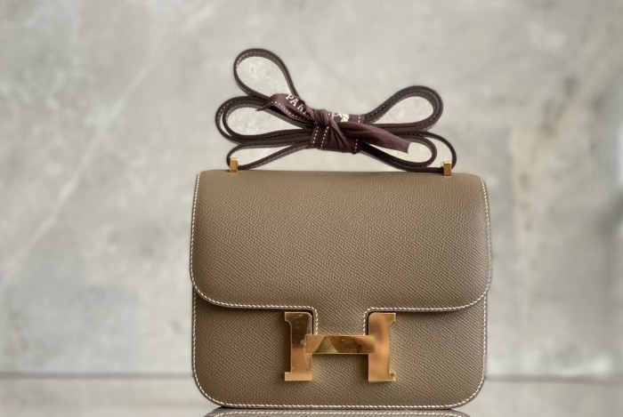  Handbags Hermes Constance  size:19 cm