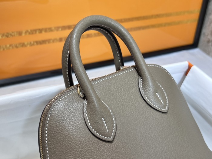  Handbags Hermes Mini bolide size: 19*14*8 cm